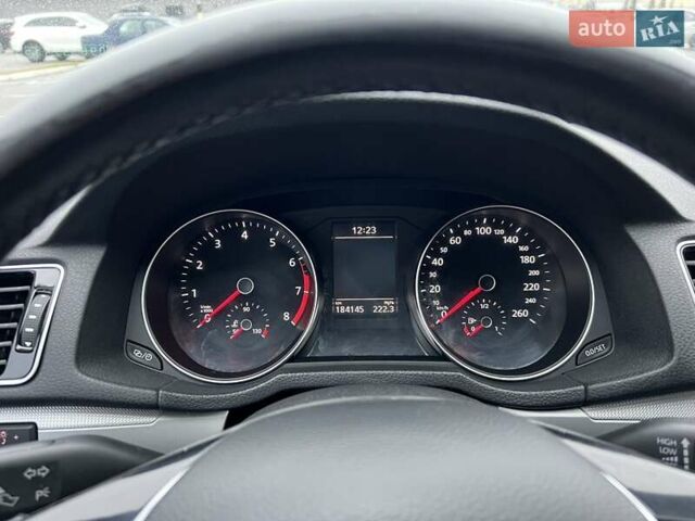Черный Фольксваген Пассат, объемом двигателя 1.98 л и пробегом 184 тыс. км за 13500 $, фото 7 на Automoto.ua