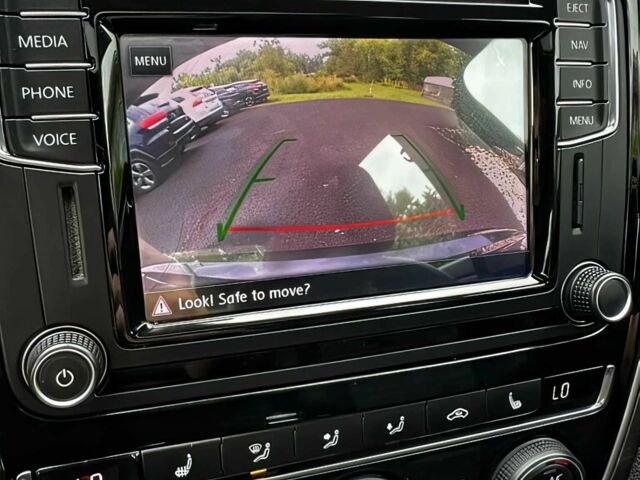 Чорний Фольксваген Пассат, об'ємом двигуна 1.8 л та пробігом 65 тис. км за 7000 $, фото 7 на Automoto.ua