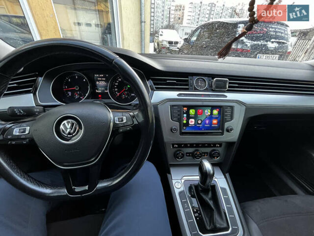 Черный Фольксваген Пассат, объемом двигателя 1.6 л и пробегом 288 тыс. км за 13400 $, фото 25 на Automoto.ua