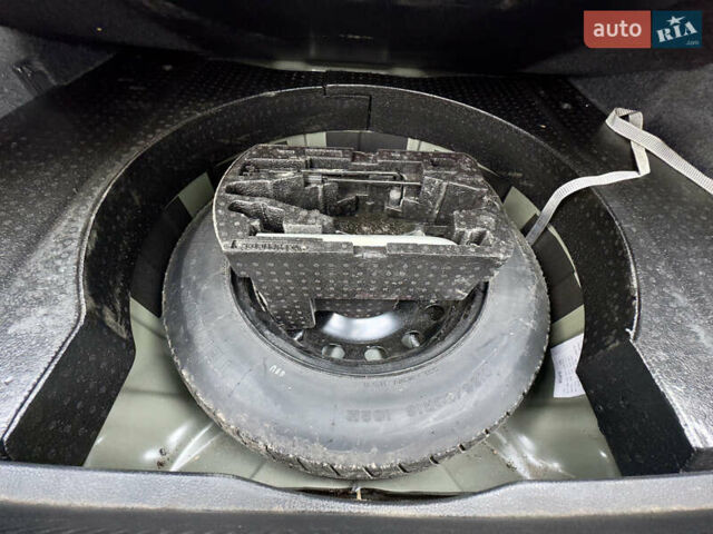 Черный Фольксваген Пассат, объемом двигателя 2 л и пробегом 207 тыс. км за 14300 $, фото 40 на Automoto.ua