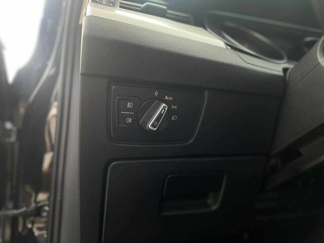 Черный Фольксваген Пассат, объемом двигателя 1.6 л и пробегом 313 тыс. км за 13490 $, фото 9 на Automoto.ua