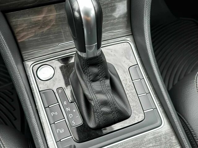 Чорний Фольксваген Пассат, об'ємом двигуна 1.8 л та пробігом 65 тис. км за 7000 $, фото 8 на Automoto.ua