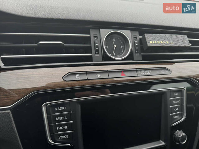 Чорний Фольксваген Пассат, об'ємом двигуна 1.97 л та пробігом 278 тис. км за 17500 $, фото 14 на Automoto.ua