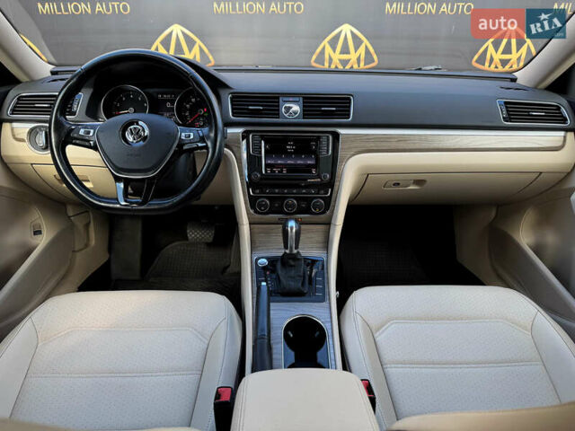 Чорний Фольксваген Пассат, об'ємом двигуна 1.8 л та пробігом 72 тис. км за 15500 $, фото 18 на Automoto.ua