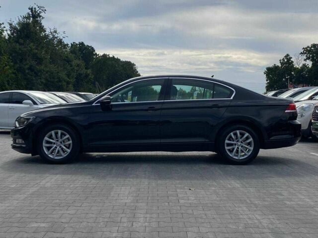 Черный Фольксваген Пассат, объемом двигателя 1.6 л и пробегом 313 тыс. км за 13490 $, фото 4 на Automoto.ua