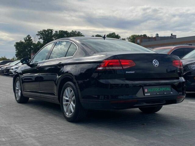 Черный Фольксваген Пассат, объемом двигателя 1.6 л и пробегом 313 тыс. км за 13490 $, фото 6 на Automoto.ua