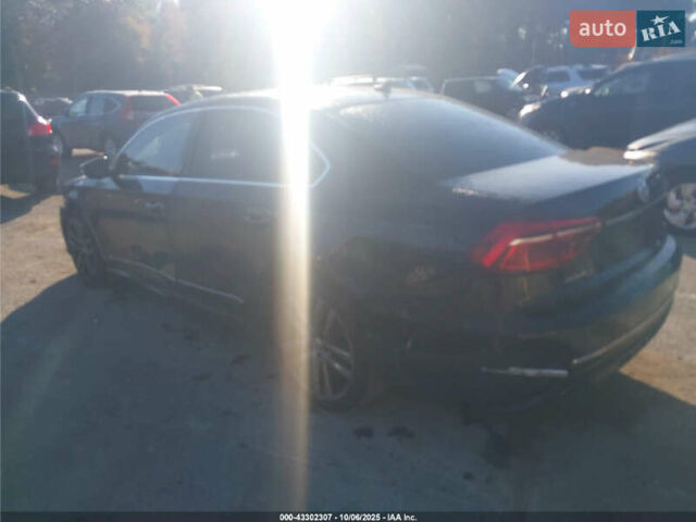 Черный Фольксваген Пассат, объемом двигателя 1.8 л и пробегом 88 тыс. км за 2000 $, фото 1 на Automoto.ua