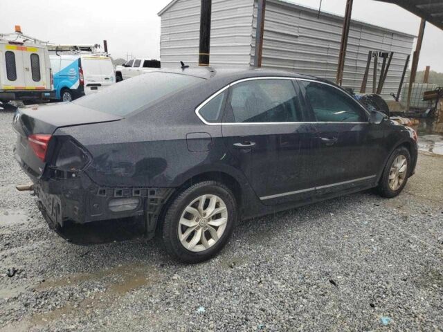 Черный Фольксваген Пассат, объемом двигателя 1.8 л и пробегом 133 тыс. км за 2000 $, фото 2 на Automoto.ua