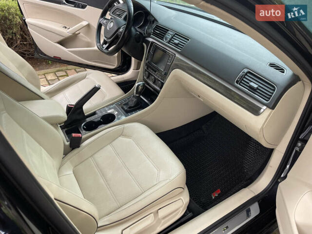 Черный Фольксваген Пассат, объемом двигателя 1.8 л и пробегом 149 тыс. км за 12500 $, фото 20 на Automoto.ua