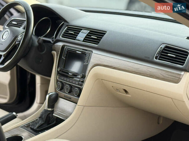 Черный Фольксваген Пассат, объемом двигателя 1.98 л и пробегом 112 тыс. км за 15200 $, фото 34 на Automoto.ua