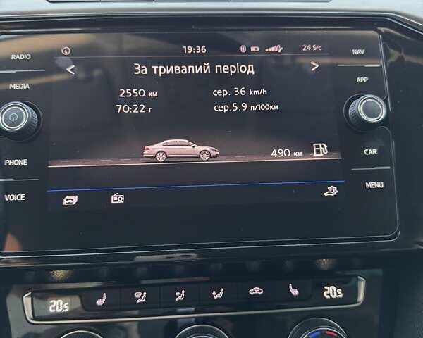 Черный Фольксваген Пассат, объемом двигателя 1.97 л и пробегом 224 тыс. км за 19600 $, фото 10 на Automoto.ua