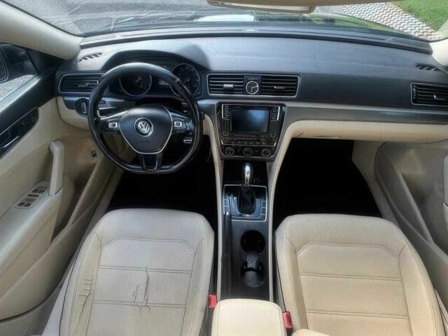 Черный Фольксваген Пассат, объемом двигателя 1.8 л и пробегом 50 тыс. км за 5700 $, фото 8 на Automoto.ua