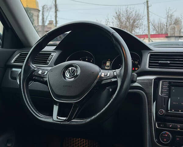 Черный Фольксваген Пассат, объемом двигателя 2 л и пробегом 216 тыс. км за 12700 $, фото 12 на Automoto.ua