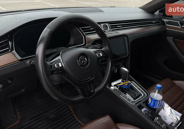 Черный Фольксваген Пассат, объемом двигателя 1.97 л и пробегом 239 тыс. км за 20990 $, фото 29 на Automoto.ua