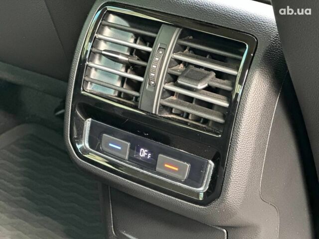 Чорний Фольксваген Пассат, об'ємом двигуна 2 л та пробігом 181 тис. км за 21990 $, фото 20 на Automoto.ua