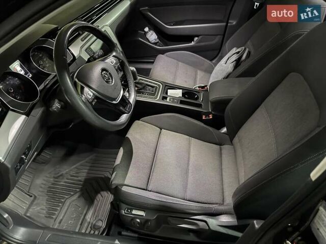 Чорний Фольксваген Пассат, об'ємом двигуна 1.97 л та пробігом 207 тис. км за 17900 $, фото 6 на Automoto.ua