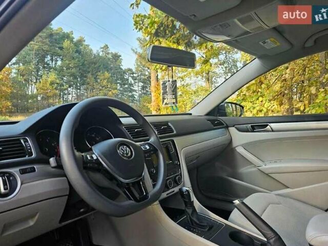 Чорний Фольксваген Пассат, об'ємом двигуна 1.8 л та пробігом 135 тис. км за 12500 $, фото 8 на Automoto.ua