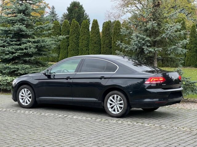 Чорний Фольксваген Пассат, об'ємом двигуна 1.6 л та пробігом 56 тис. км за 13000 $, фото 4 на Automoto.ua