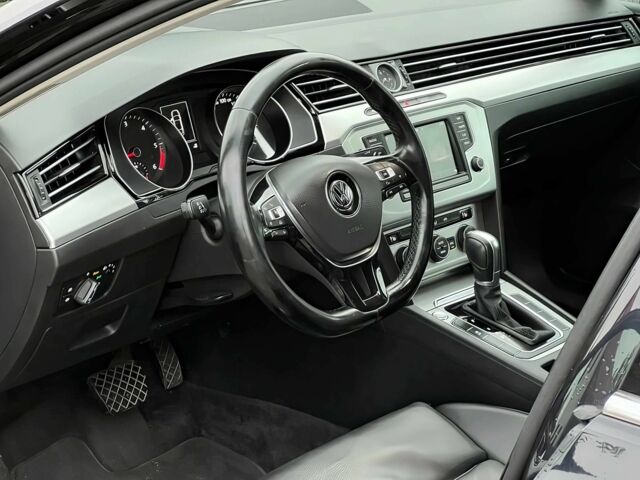 Чорний Фольксваген Пассат, об'ємом двигуна 1.6 л та пробігом 56 тис. км за 13000 $, фото 6 на Automoto.ua