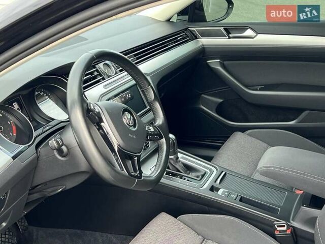 Чорний Фольксваген Пассат, об'ємом двигуна 1.97 л та пробігом 135 тис. км за 20000 $, фото 13 на Automoto.ua