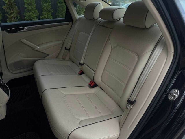 Чорний Фольксваген Пассат, об'ємом двигуна 2 л та пробігом 154 тис. км за 14700 $, фото 16 на Automoto.ua