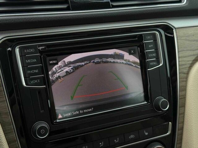 Чорний Фольксваген Пассат, об'ємом двигуна 2 л та пробігом 154 тис. км за 14700 $, фото 15 на Automoto.ua