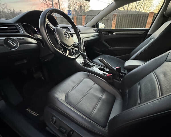 Черный Фольксваген Пассат, объемом двигателя 2 л и пробегом 107 тыс. км за 15400 $, фото 15 на Automoto.ua