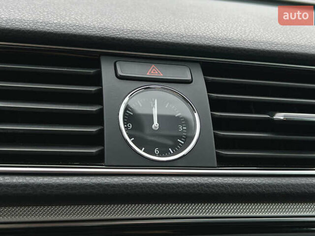 Черный Фольксваген Пассат, объемом двигателя 1.8 л и пробегом 100 тыс. км за 13999 $, фото 23 на Automoto.ua