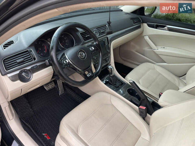 Черный Фольксваген Пассат, объемом двигателя 1.8 л и пробегом 149 тыс. км за 12500 $, фото 16 на Automoto.ua