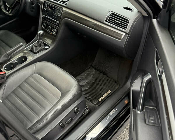 Черный Фольксваген Пассат, объемом двигателя 1.98 л и пробегом 132 тыс. км за 16900 $, фото 25 на Automoto.ua