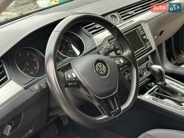 Черный Фольксваген Пассат, объемом двигателя 1.97 л и пробегом 80 тыс. км за 19900 $, фото 41 на Automoto.ua