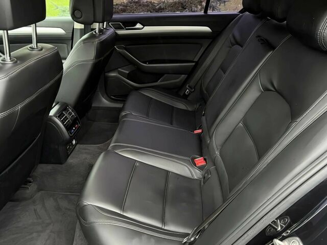 Чорний Фольксваген Пассат, об'ємом двигуна 1.6 л та пробігом 56 тис. км за 13000 $, фото 9 на Automoto.ua