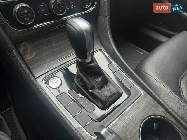 Чорний Фольксваген Пассат, об'ємом двигуна 2 л та пробігом 66 тис. км за 16200 $, фото 44 на Automoto.ua