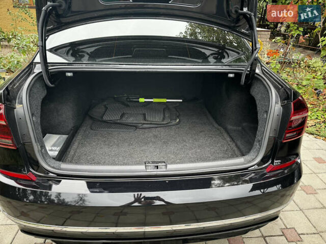 Чорний Фольксваген Пассат, об'ємом двигуна 2 л та пробігом 111 тис. км за 16200 $, фото 12 на Automoto.ua