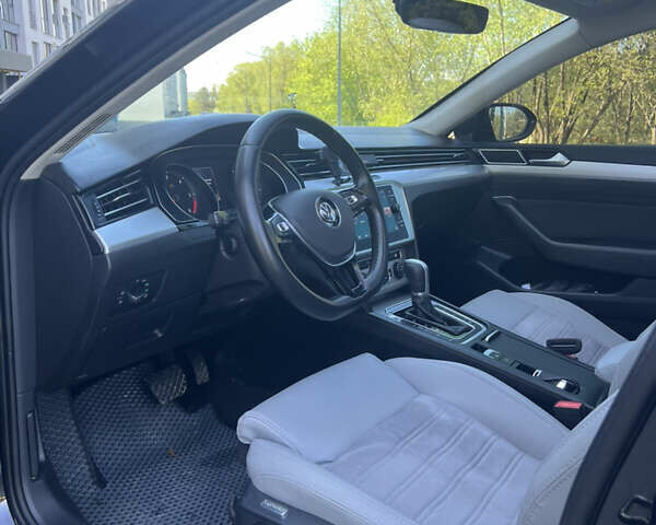 Черный Фольксваген Пассат, объемом двигателя 1.6 л и пробегом 222 тыс. км за 16000 $, фото 13 на Automoto.ua