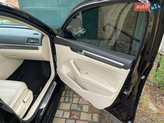 Черный Фольксваген Пассат, объемом двигателя 1.8 л и пробегом 149 тыс. км за 12500 $, фото 21 на Automoto.ua