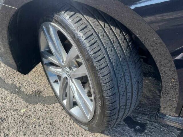 Черный Фольксваген Пассат, объемом двигателя 1.8 л и пробегом 50 тыс. км за 5700 $, фото 11 на Automoto.ua