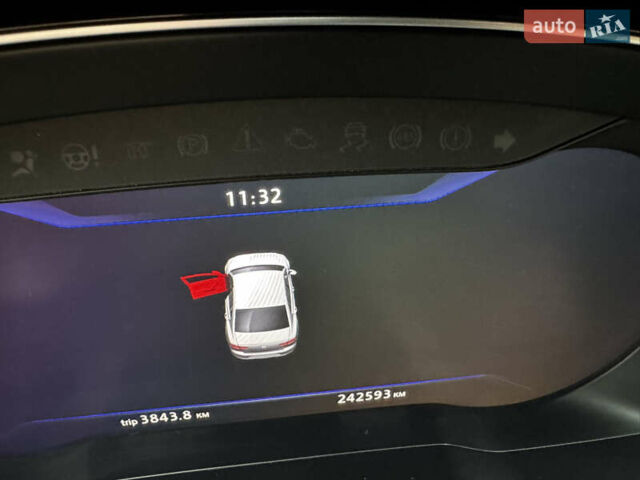 Чорний Фольксваген Пассат, об'ємом двигуна 1.97 л та пробігом 278 тис. км за 17500 $, фото 26 на Automoto.ua