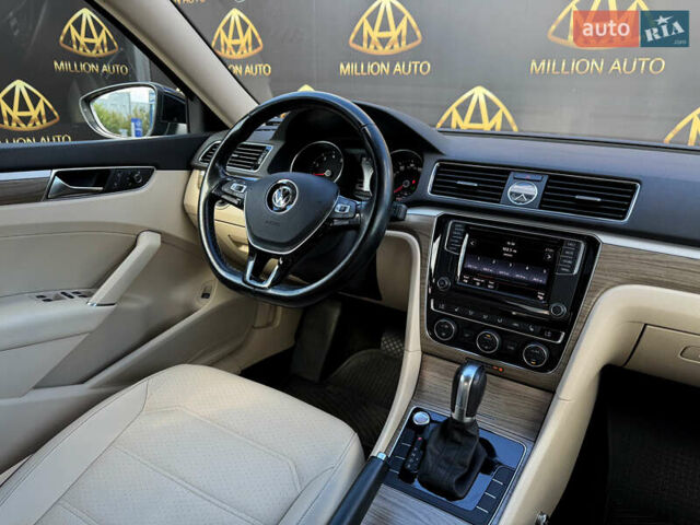 Чорний Фольксваген Пассат, об'ємом двигуна 1.8 л та пробігом 72 тис. км за 15500 $, фото 17 на Automoto.ua