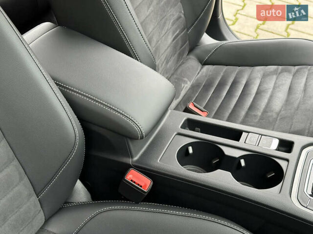 Черный Фольксваген Пассат, объемом двигателя 1.97 л и пробегом 80 тыс. км за 19900 $, фото 35 на Automoto.ua