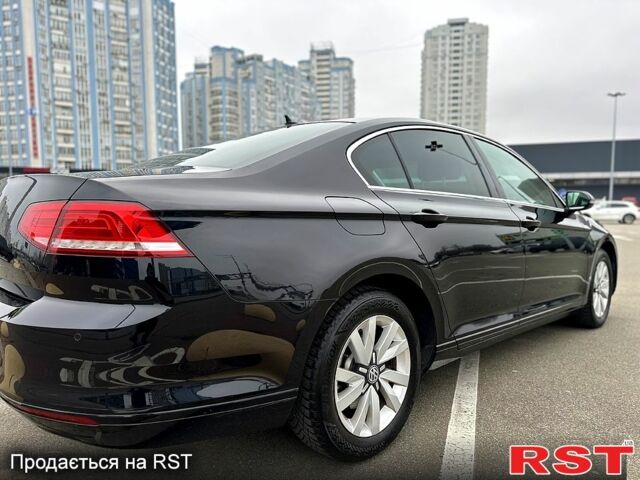 Чорний Фольксваген Пассат, об'ємом двигуна 1.6 л та пробігом 128 тис. км за 16300 $, фото 6 на Automoto.ua