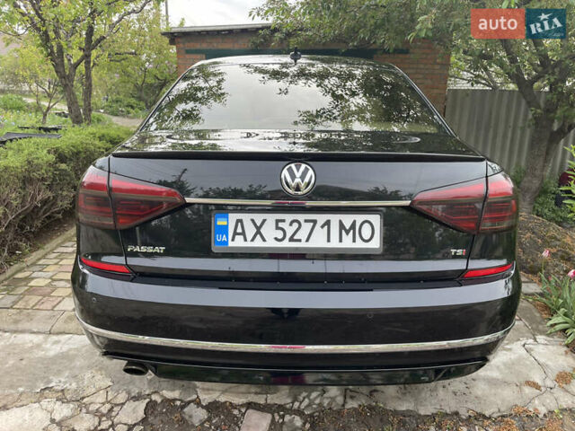 Черный Фольксваген Пассат, объемом двигателя 1.8 л и пробегом 149 тыс. км за 12500 $, фото 4 на Automoto.ua