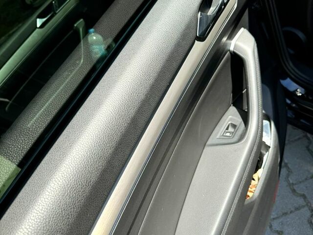 Чорний Фольксваген Пассат, об'ємом двигуна 2 л та пробігом 230 тис. км за 18800 $, фото 6 на Automoto.ua