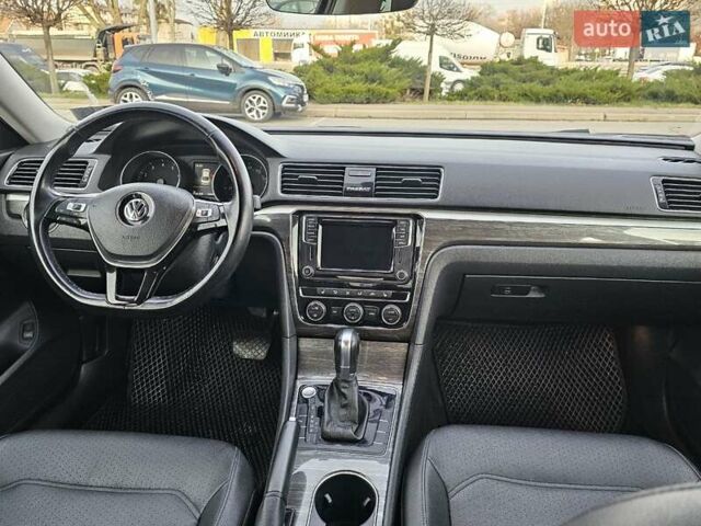 Черный Фольксваген Пассат, объемом двигателя 1.98 л и пробегом 200 тыс. км за 10800 $, фото 20 на Automoto.ua