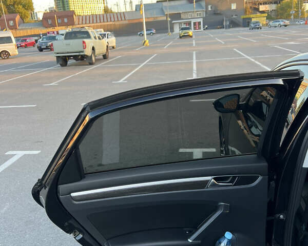 Черный Фольксваген Пассат, объемом двигателя 2 л и пробегом 149 тыс. км за 13700 $, фото 16 на Automoto.ua