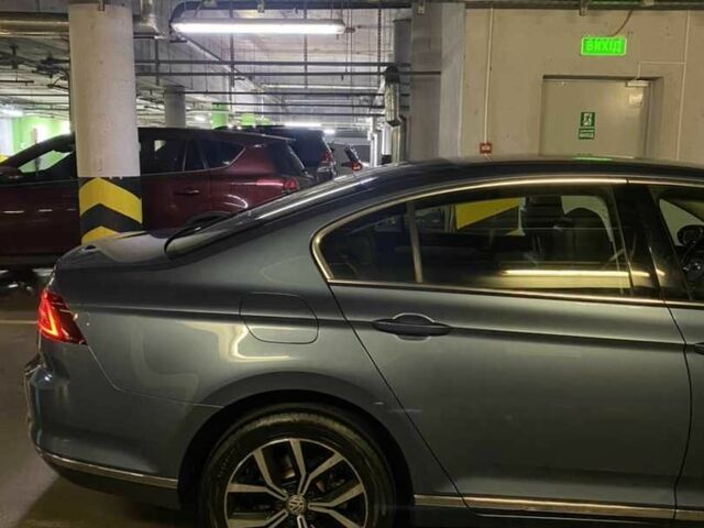 Чорний Фольксваген Пассат, об'ємом двигуна 1.8 л та пробігом 190 тис. км за 17000 $, фото 4 на Automoto.ua