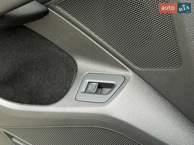 Черный Фольксваген Пассат, объемом двигателя 1.97 л и пробегом 80 тыс. км за 19900 $, фото 46 на Automoto.ua