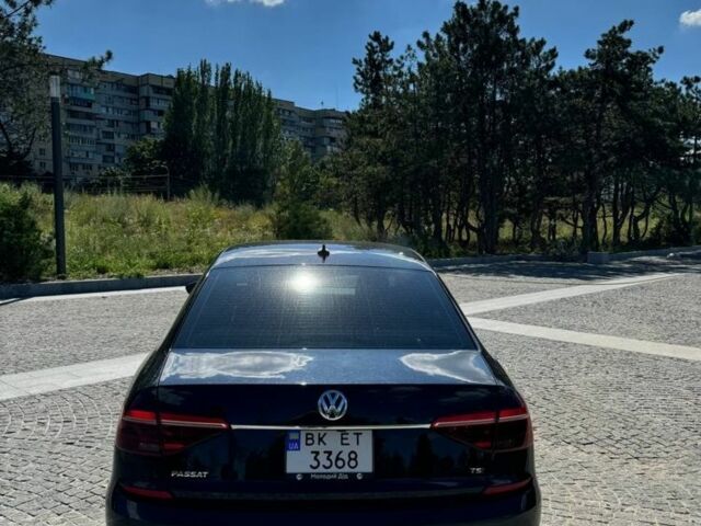 Черный Фольксваген Пассат, объемом двигателя 1.8 л и пробегом 123 тыс. км за 15500 $, фото 2 на Automoto.ua