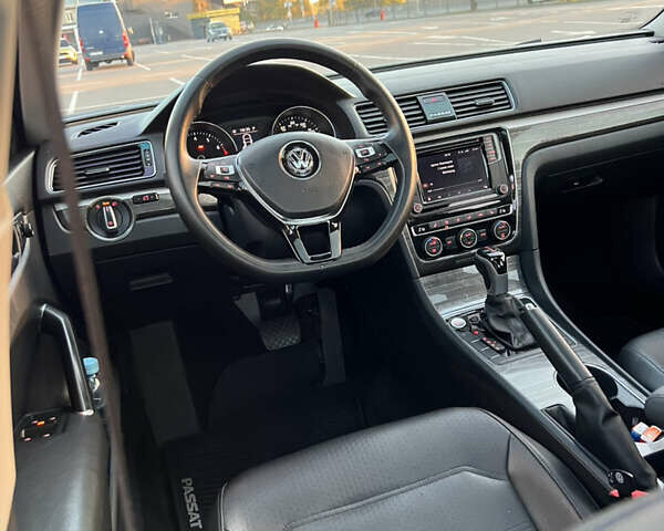 Черный Фольксваген Пассат, объемом двигателя 2 л и пробегом 149 тыс. км за 13700 $, фото 9 на Automoto.ua