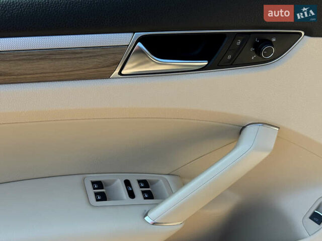 Чорний Фольксваген Пассат, об'ємом двигуна 1.8 л та пробігом 72 тис. км за 15500 $, фото 13 на Automoto.ua